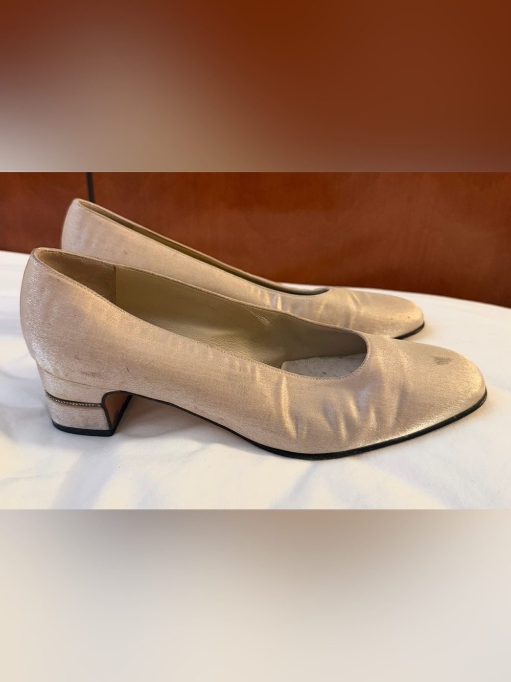 Vintage Salvatore Ferragamo Beige Satin Low Heel Pumps size 7